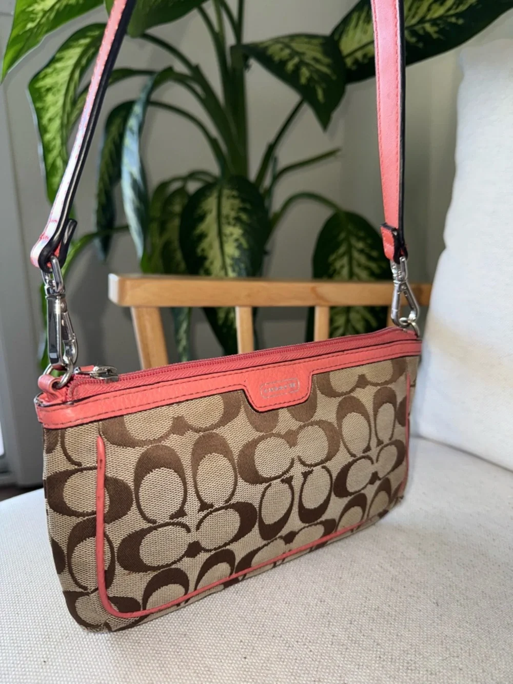 Coach Monogran Canvas Leather Pink Mini Shoulder Bag Wristlet Y2K VTG Designer - Picture 4 of 17